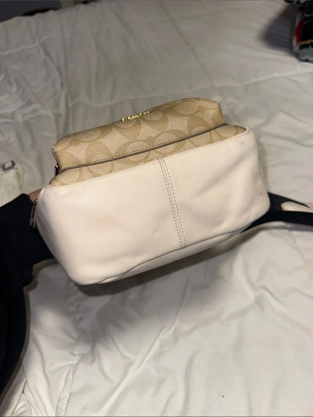 Coach compact mini